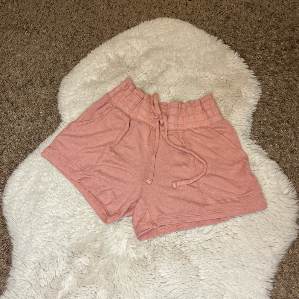 pink light flowy shorts!